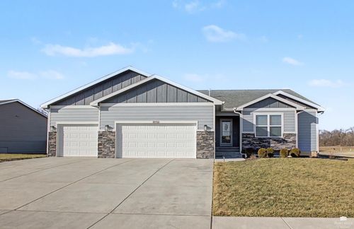 8550 William Dr, Manhattan, KS, 66502-8637 | Card Image