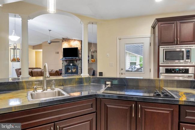 1982 Whyte Ln, House other with 3 bedrooms, 3 bathrooms and null parking in SPRING GROVE PA | Image 22