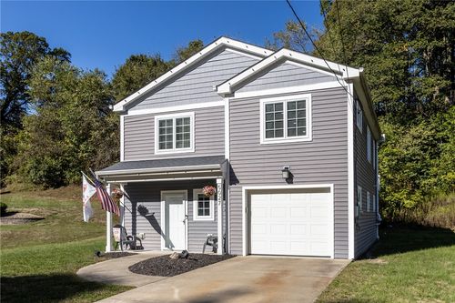 5027 Thoms Run Rd, Oakdale, PA, 15071-1703 | Card Image