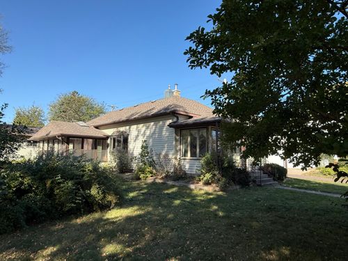 810 S Mill St, Redwood Falls, MN, 56283-2166 | Card Image