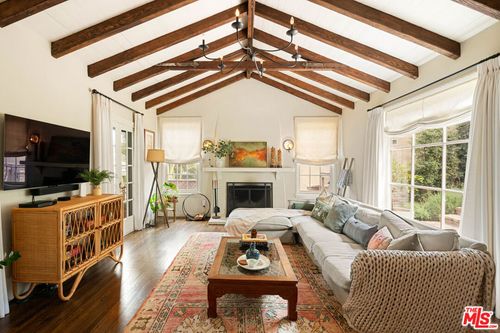 3734 Fredonia Dr, Los Angeles, CA, 90068-2130 | Card Image