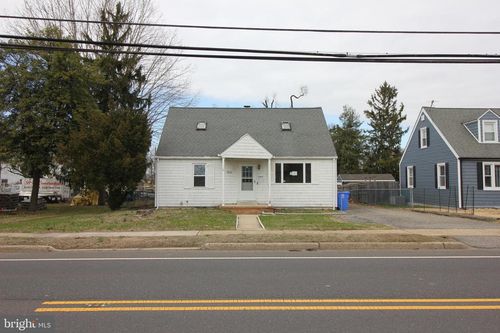 1002 Beverly Rd, Burlington, NJ, 08016-1003 | Card Image