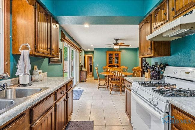 6727 Pelton Dr, House other with 3 bedrooms, 2 bathrooms and 2 parking in Whitehouse OH | Image 15