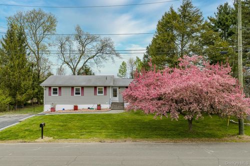 79 Vincent Dr, Middletown, NY, 10940-2928 | Card Image