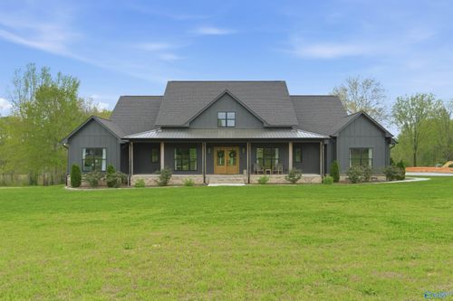 1332 Shoal Creek Trl Ne, Arab, AL, 35016-1630 | Card Image