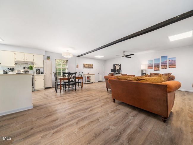 8-web-or-mls-1301 Lynwood-18 | Image 8