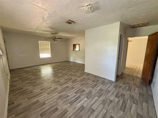 garage apartment living | Image 38