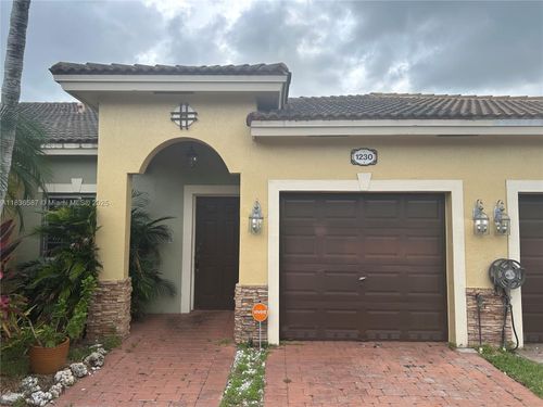 1230 Ne 32nd Ave, Homestead, FL, 33033-5319 | Card Image