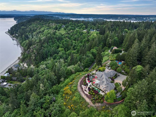 1022 7 Th Ct, House other with 5 bedrooms, 6 bathrooms and 5 parking in Fox Island WA | Image 39