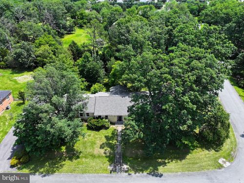 112 Westwood Cir, Winchester, VA, 22602-4461 | Card Image