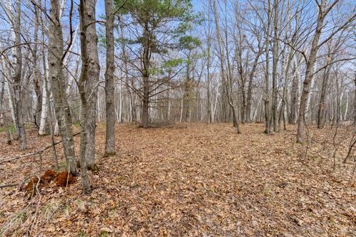 7108 Oakwood Parkway, Webster, WI, 54893 | Card Image