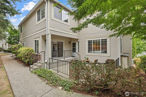 apt-r170-10909 Avondale Rd Ne, Redmond, WA, 98052-7243 | Card Image