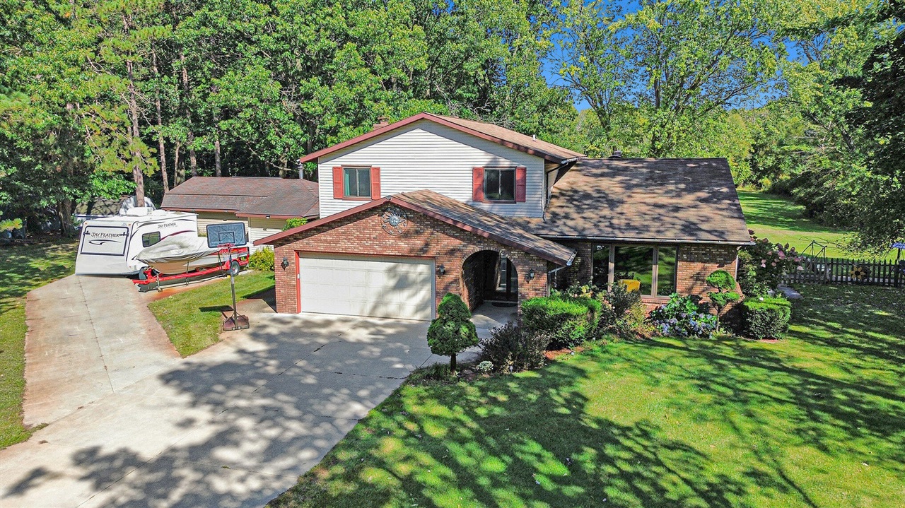 152nd Ave, Spring Lake, MI 49456