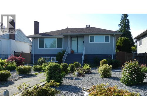 8391 11th Ave, Burnaby, BC, V3N2P5 | Card Image