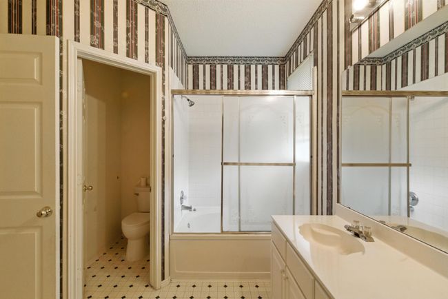 Primary Private Bath | Image 24