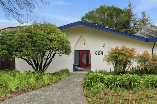 624 Cleveland St, Davis, CA, 95616-3128 | Card Image