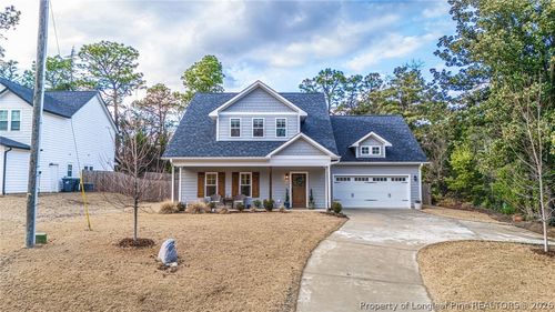 480 Clark St, Southern Pines, NC, 28387-3402 | Card Image