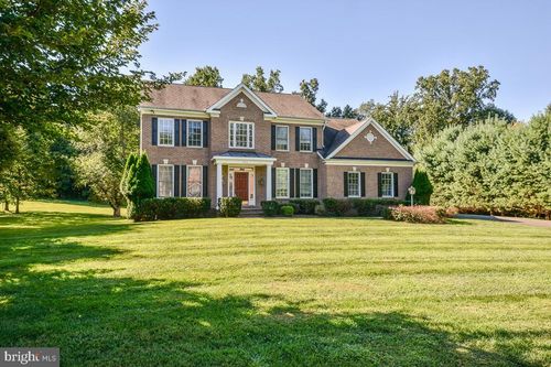 855 Charwhit Ct, GREAT FALLS, VA, 22066-1564 | Card Image