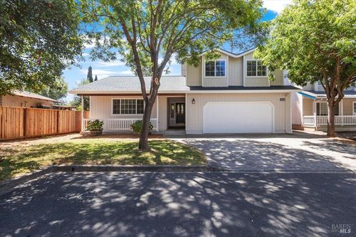 2802 Marlow Rd, Santa Rosa, CA, 95403-2424 | Card Image