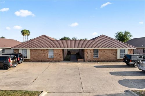 413 Date Palm St, Donna, TX, 78537-2348 | Card Image