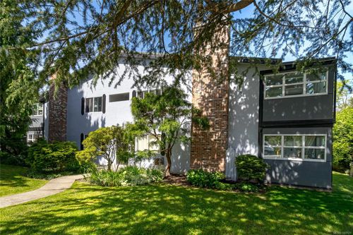 102-3244 Seaton St, Saanich, BC, V8Z3V7 | Card Image