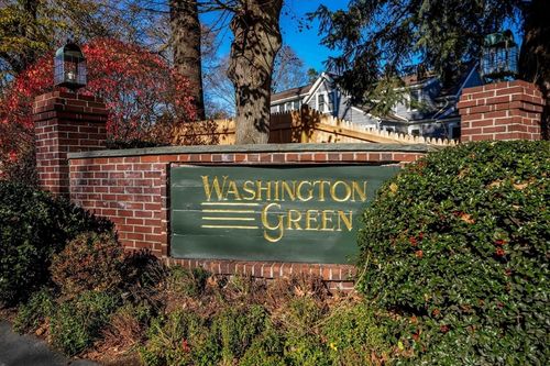 24-24 Washington Grn, East Walpole, MA, 02032-1165 | Card Image