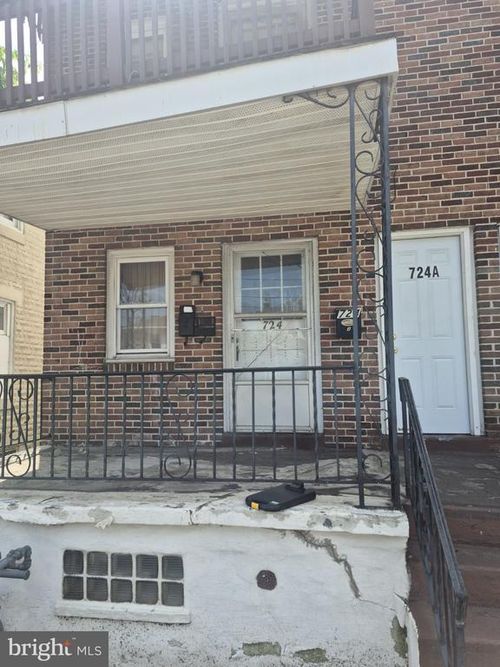 724 E Princess St, YORK, PA, 17403-2424 | Card Image