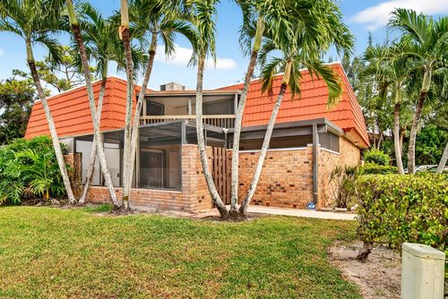 4572 Suburban Pines Dr, Lake Worth, FL, 33463-5212 | Card Image
