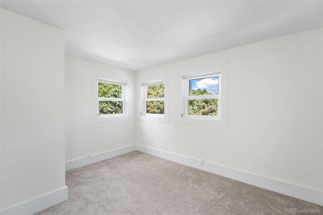 Upstairs bedroom 1 | Image 23