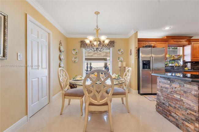 8663 Nw 50 Th Dr, House other with 4 bedrooms, 3 bathrooms and null parking in Coral Springs FL | Image 9