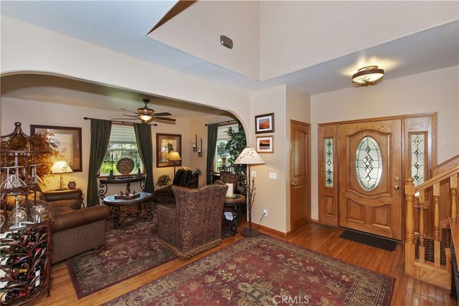 375 Meadow Cir N, House other with 4 bedrooms, 3 bathrooms and 2 parking in Big Bear Lake CA | Image 7