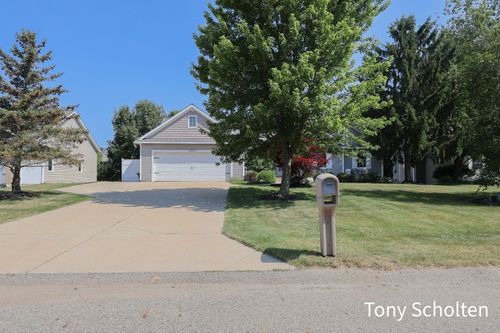 4523 Lytham Dr, Hudsonville, MI, 49426-8988 | Card Image