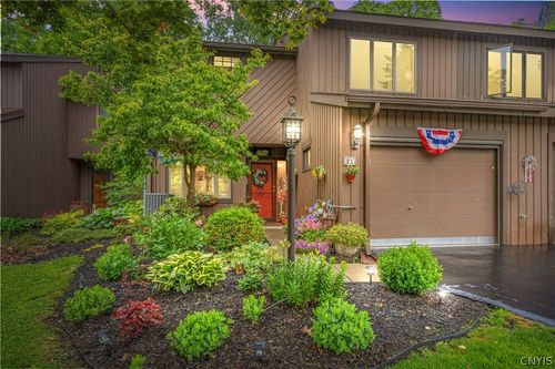 21 Jarvis Dr, Manlius, NY, 13104-2366 | Card Image