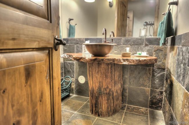 Powder Room | Image 14