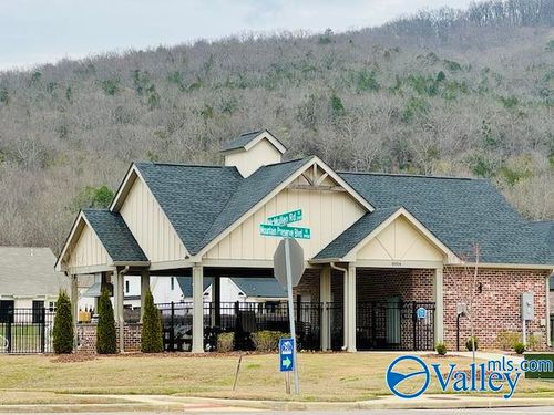 9026 Mountain Preserve Blvd, Gurley, AL, 35748-4509 | Card Image