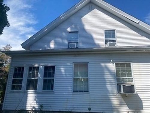 7 Pleasant St, Ware, MA, 01082-1217 | Card Image