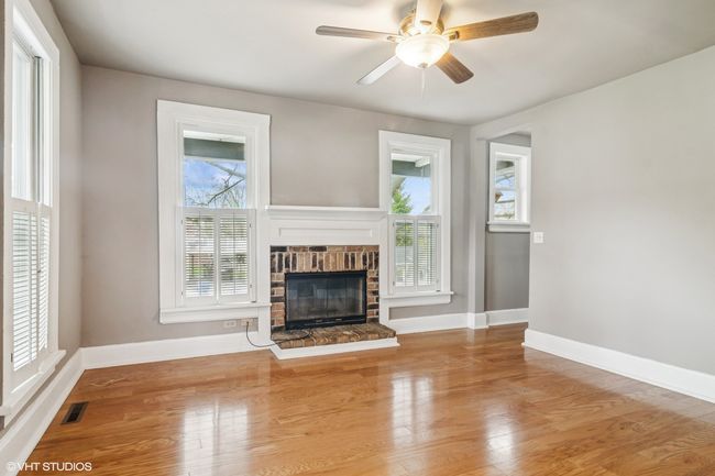 103 N Wisconsin St, House other with 3 bedrooms, 2 bathrooms and 2 parking in Carpentersville IL | Image 8