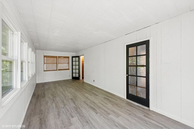 20_208ArdmoreAve_2024_Large | Image 14