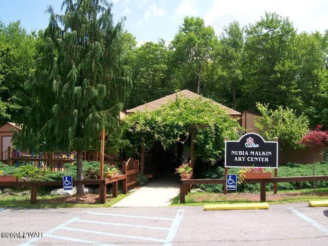 Art Center | Image 6