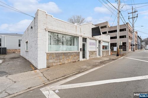 1 Englewood Ave, Englewood, NJ, 07631 | Card Image