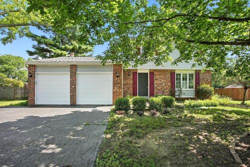 9898 Melody Ln, Pickerington, OH, 43147-9637 | Card Image