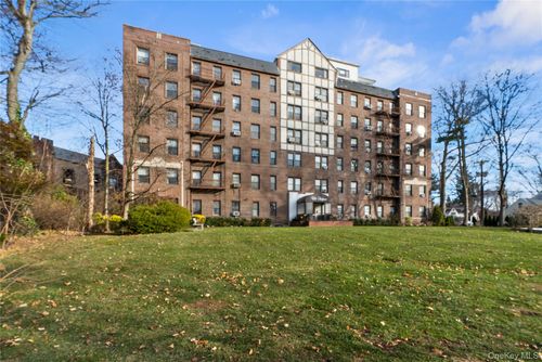 apt-6d-37 Brompton Rd, Great Neck, NY, 11021-3466 | Card Image