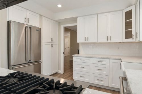 42 Grant, Irvine, CA, 92620-3356 | Card Image