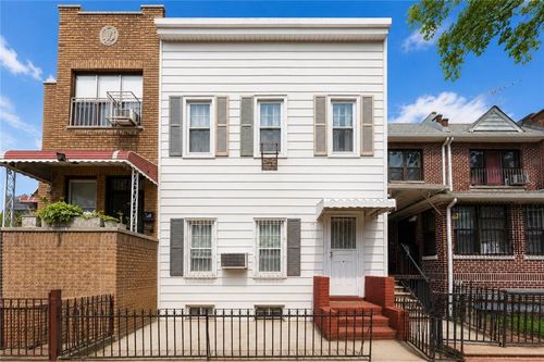 723 51st St, Brooklyn, NY, 11220-2224 | Card Image