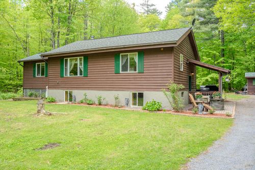 42 Oneida Ln, Jay, NY, 12941-2505 | Card Image