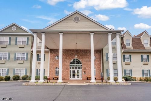 320-5320 Richmond Rd, West Milford, NJ, 07480-1924 | Card Image