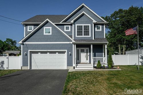 3921 Herbertsville Rd, Point Pleasant Boro, NJ, 08742-5421 | Card Image