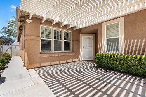 125 Thistle Crk, Beaumont, CA, 92223-7350 | Card Image