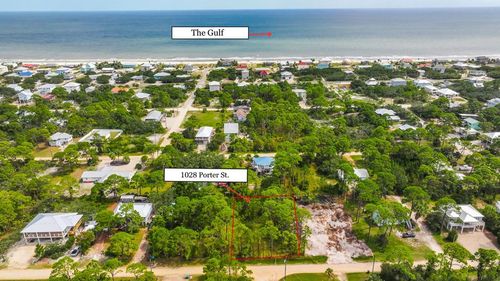1028 Porter St, Saint George Island, FL, 32328-2456 | Card Image