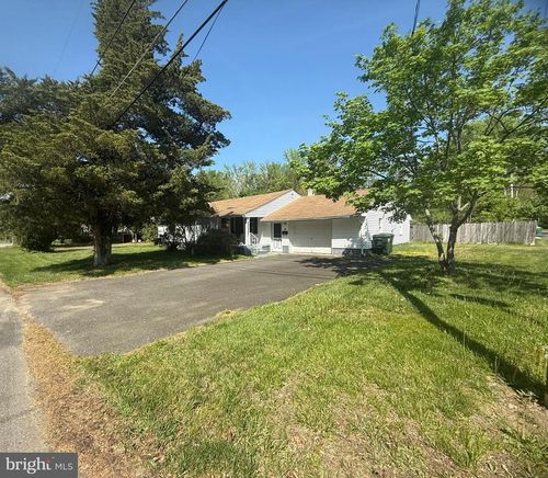 10 Cedar St, New Egypt, NJ, 08533-1704 | Card Image